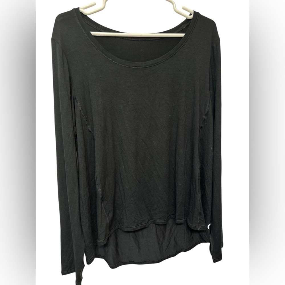 Zyia Black Long Sleeve Women's Top
